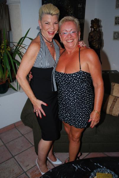 LADY FEMINA AND LADY TERRICE AT GODDESS MANOR SOUTH interracial cuckold forum and chat image pic