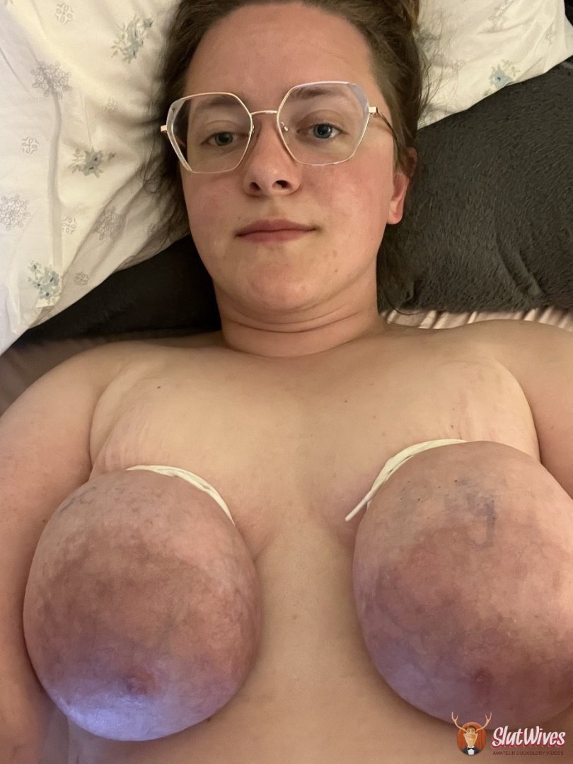 selfie with tied up tits